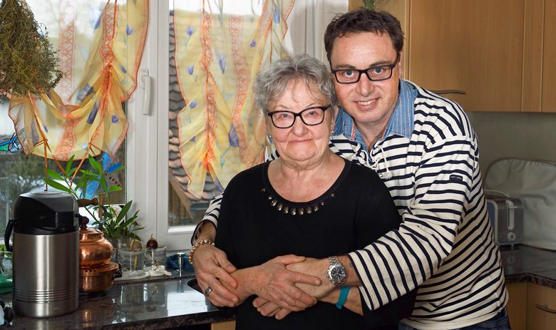 François C. avec sa mère